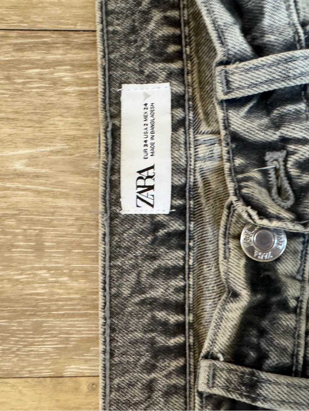 Zara Gray Washed Boyfriend Jeans - Picture 5 of 5